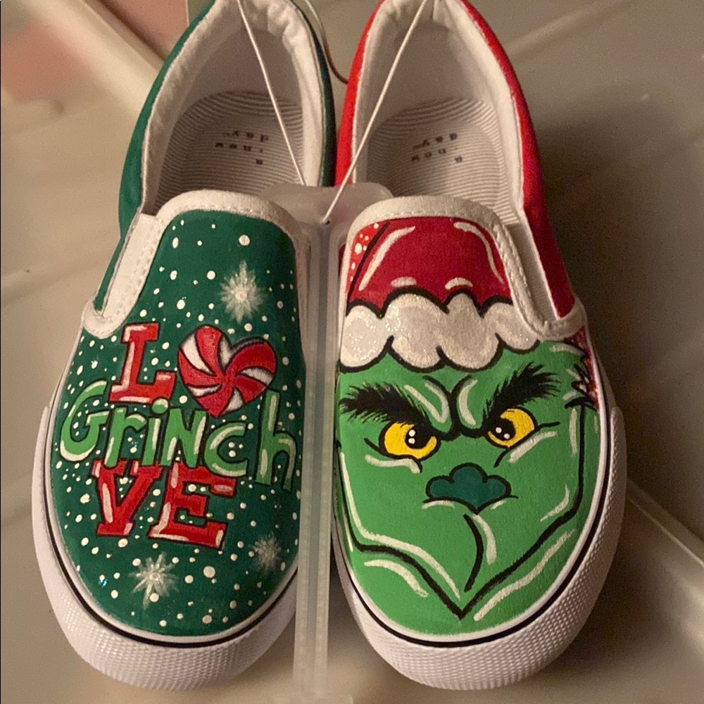 Green and Red Festive Slip-On Canvas Shoes